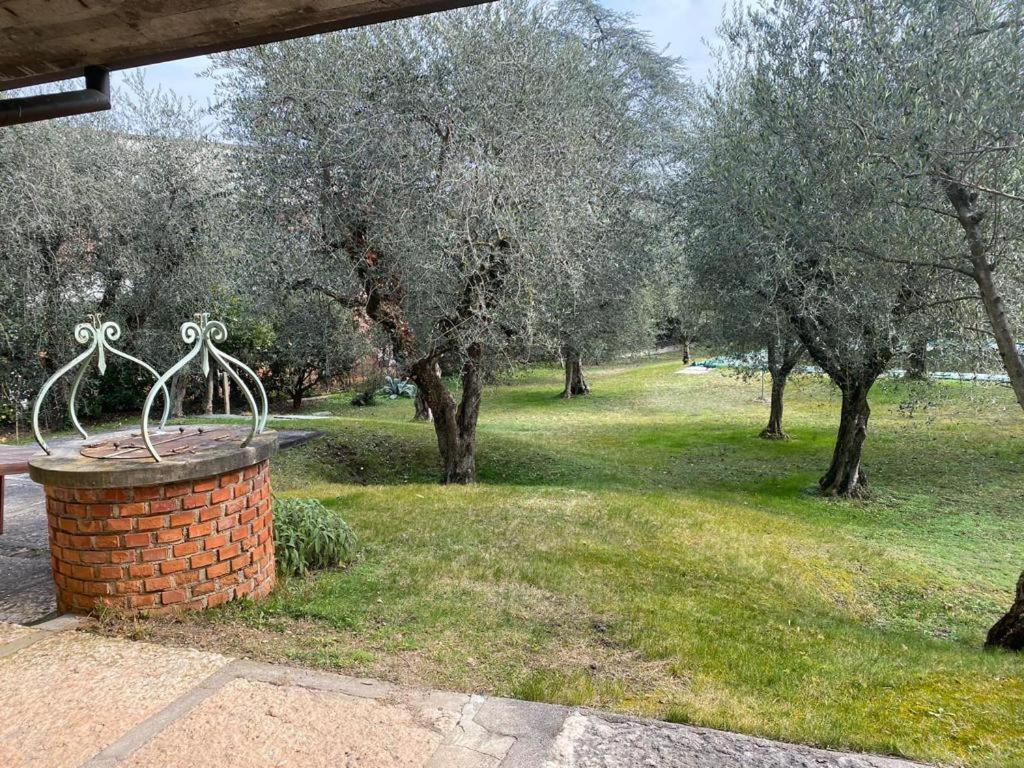 Villa Sweet Flower - With Private Pool And Garden Manerba del Garda Exterior foto