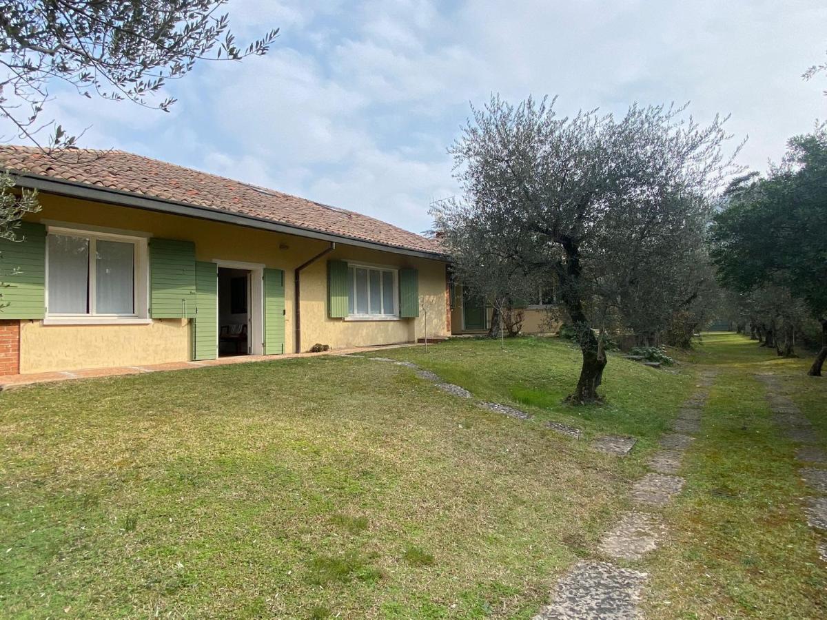 Villa Sweet Flower - With Private Pool And Garden Manerba del Garda Exterior foto
