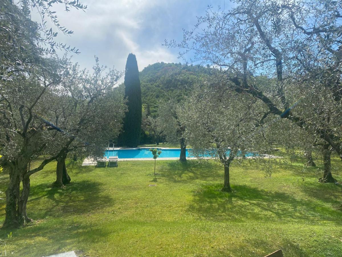 Villa Sweet Flower - With Private Pool And Garden Manerba del Garda Exterior foto